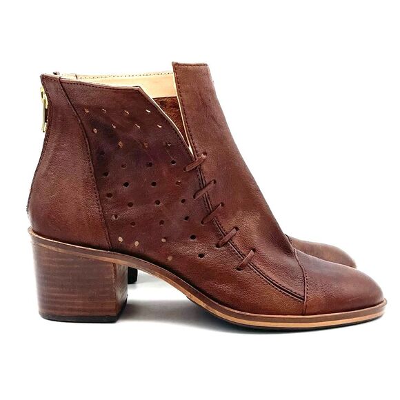 Journee Collection Ulima Leather Block Heel Bootie Walnut Brown Women’s Size 6 - Picture 3 of 16